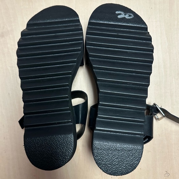 Madden Girl Sandals - Picture 8 of 9